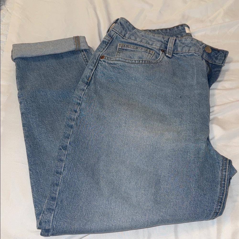 H&M MOM JEANS SIZE 12